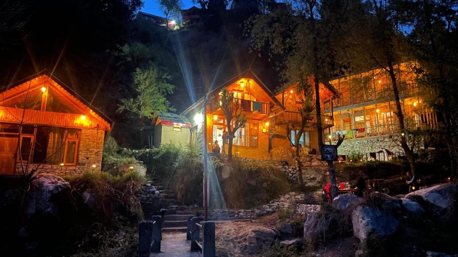 The Cozy Cabin, Jibhi Banjār Dış mekan fotoğraf